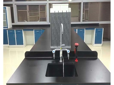 內蒙古工業(yè)大學